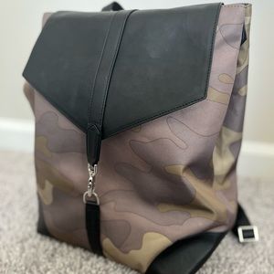 Stella & Dot Camo Backpack w/ clasp front closure